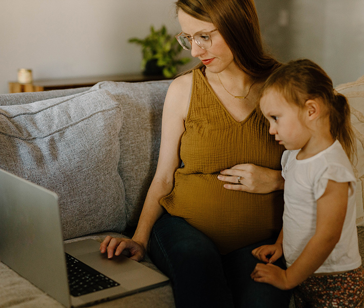 Clases de preparación al parto Online dirigido por lara Matrona